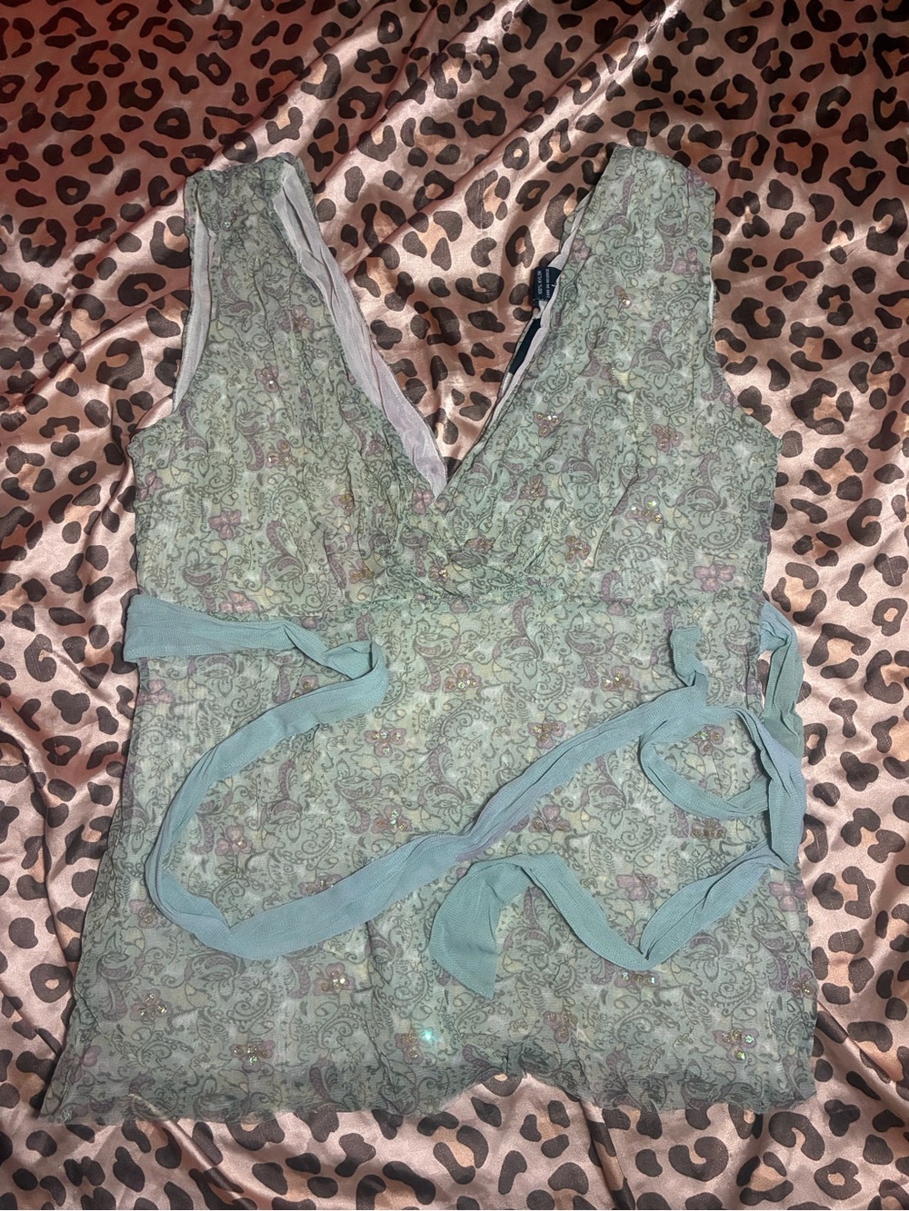⭒ gorgeous vintage new york & company tie tank top